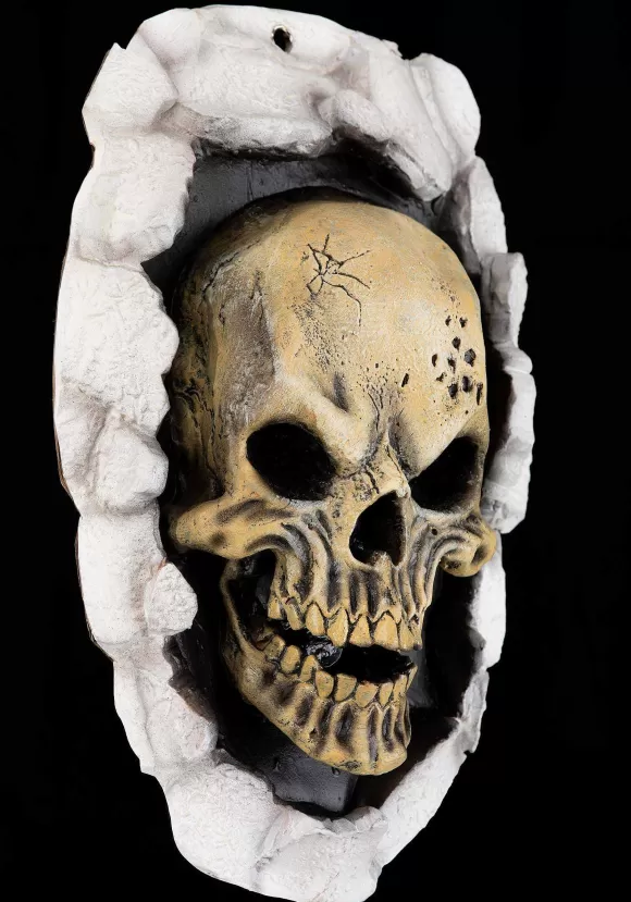 Discount Oktober Studios Scary Skull Wall Decoration